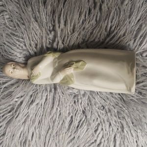 Diana lladro figurine